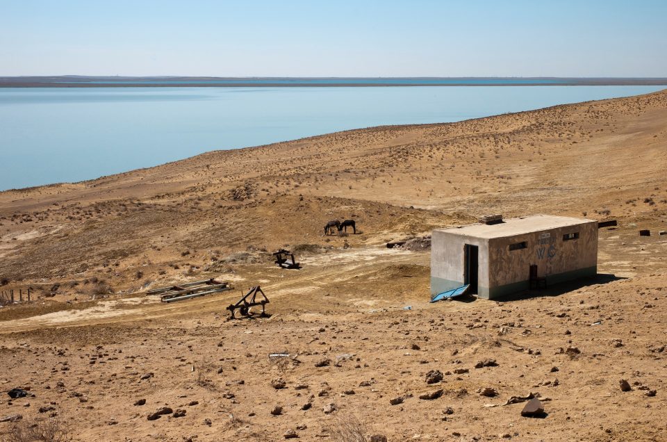 ¿Dónde está el mar Aral y el lago Chad?